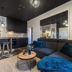 Marant - Free Private Parking Apartment Zadar