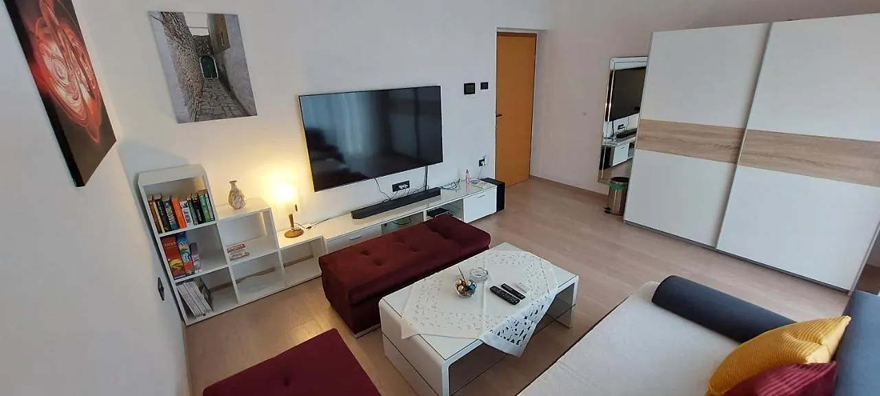 Apartman Perunika Selce Apartment