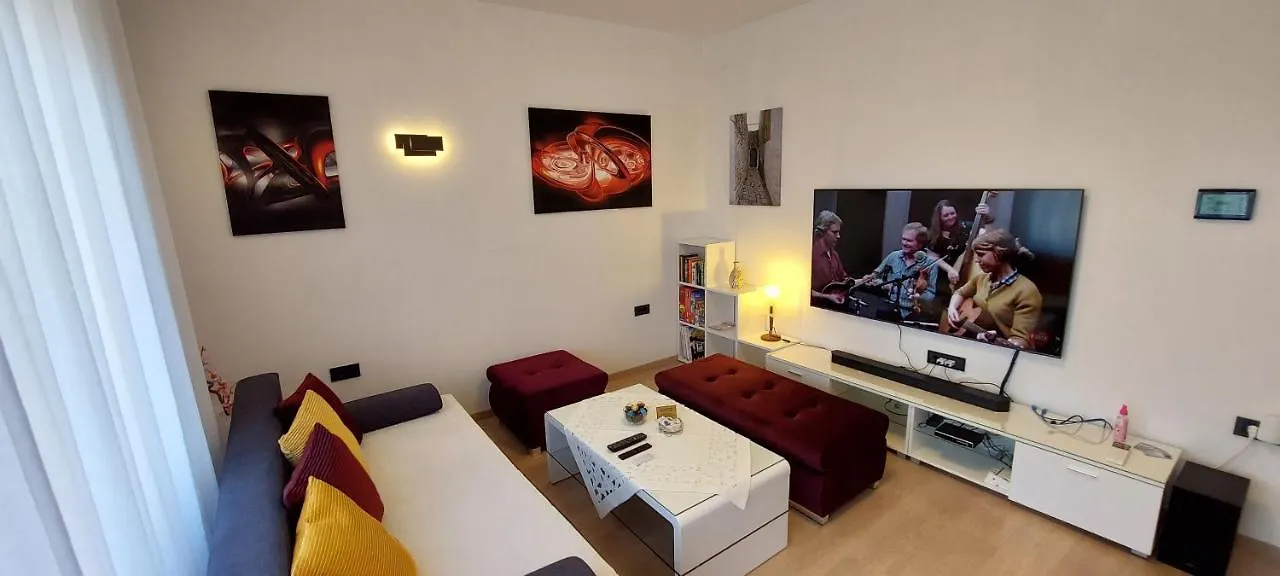 Apartman Perunika Selce Apartment